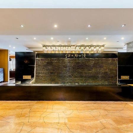 Celebrity Upper Class Hotel Chengdu Exterior photo