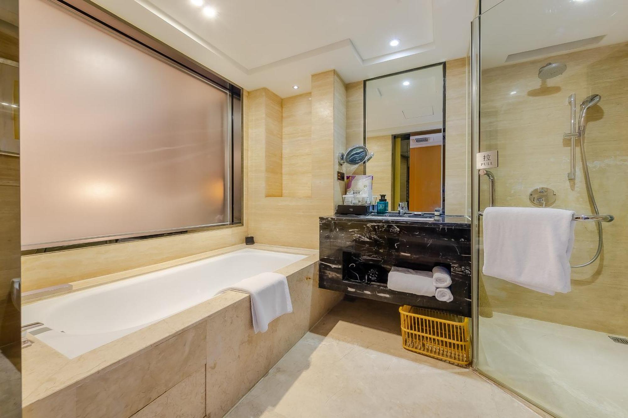 Celebrity Upper Class Hotel Chengdu Exterior photo