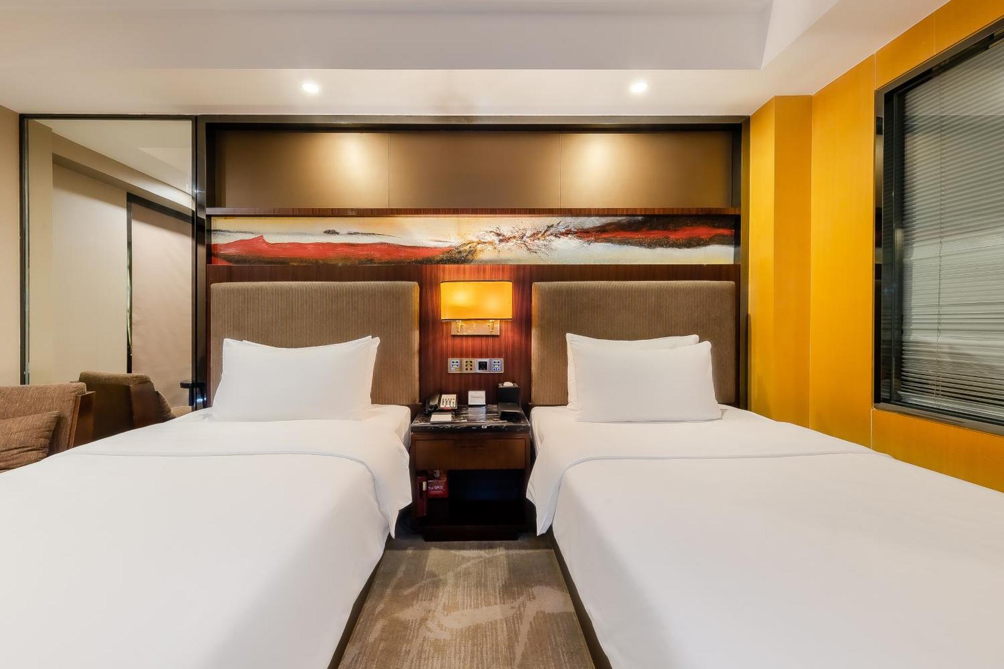 Celebrity Upper Class Hotel Chengdu Exterior photo