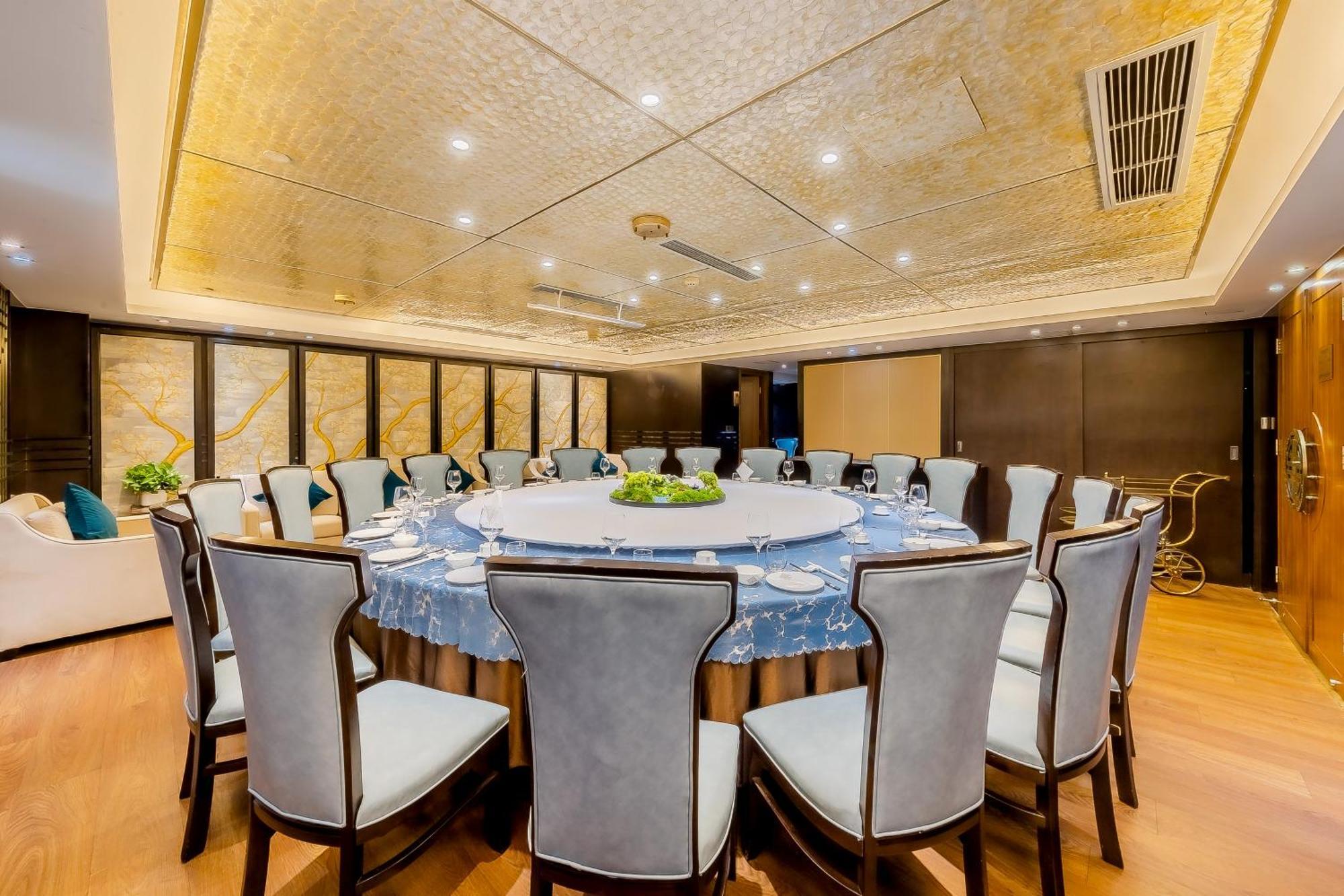 Celebrity Upper Class Hotel Chengdu Exterior photo