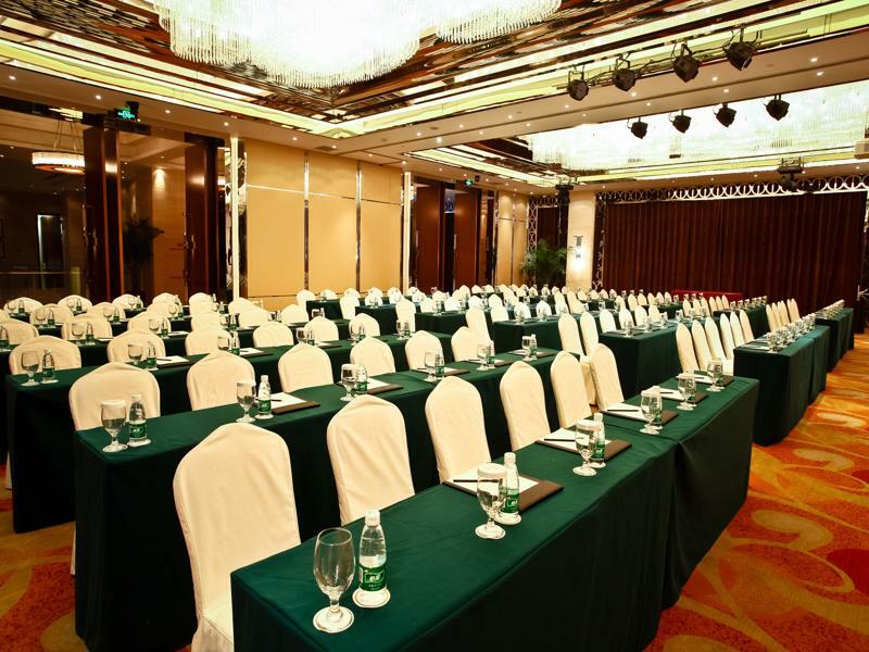 Celebrity Upper Class Hotel Chengdu Exterior photo